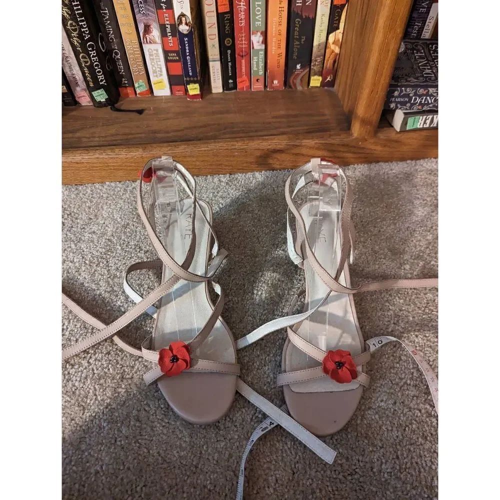 RAYE lace up gladiator strappy poppy sandal chunky kitten heel sz 10 euc